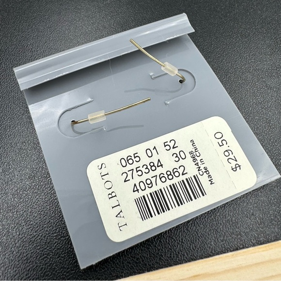 Talbots Gold Tone Starfish Beach Theme Coastal Dangle Earrings NWT NEW - Picture 2 of 3